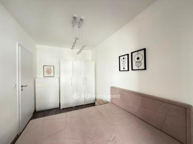 Eladó téglalakás, Budapesten, IX. kerületben 93.8 M Ft, 2 szobás