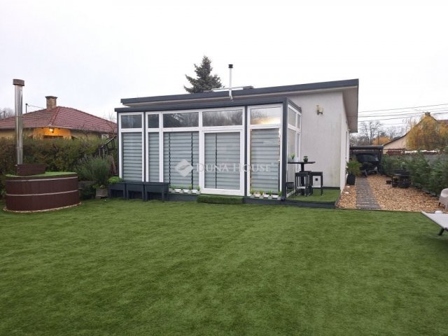 Eladó családi ház, Kecskeméten 134.2 M Ft, 5 szobás