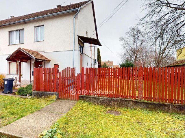 Eladó téglalakás, Kazincbarcikán 29.5 M Ft, 2 szobás