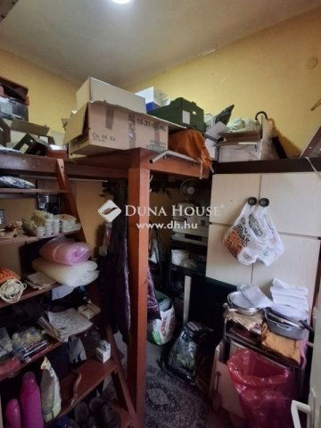 Eladó téglalakás, Budapesten, XV. kerületben 39.9 M Ft, 3 szobás