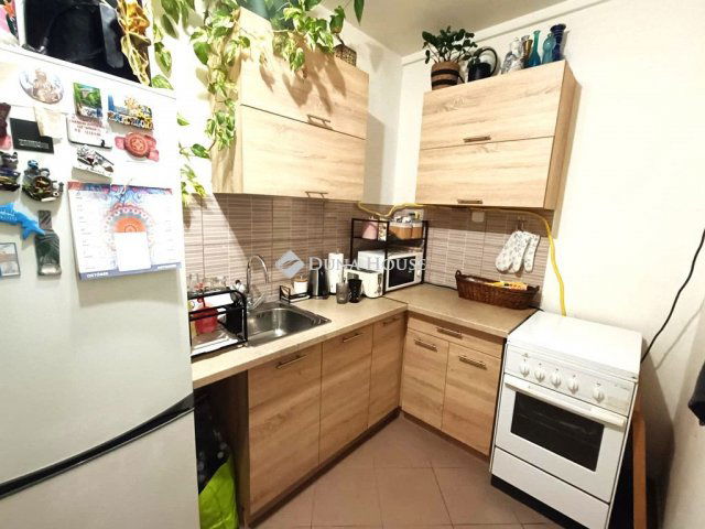 Eladó panellakás, Kecskeméten, Szimferopol téren 50 M Ft