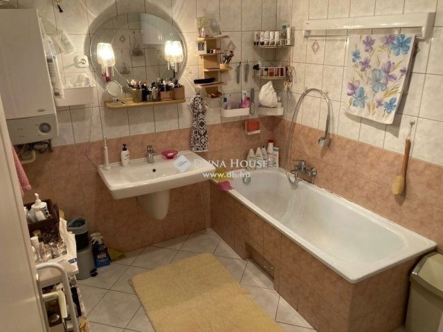 Eladó téglalakás, Budapesten, XIV. kerületben 110 M Ft, 3 szobás