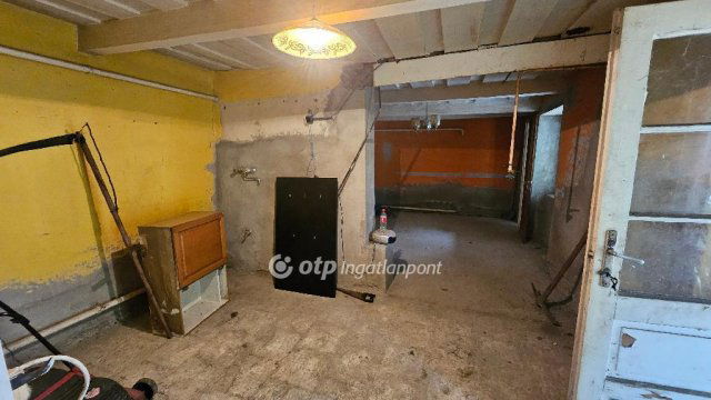 Eladó családi ház, Jászberényben 24.9 M Ft, 2+1 szobás