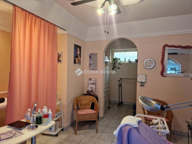 Eladó üzlethelyiség, Fonyódon 26.9 M Ft / költözzbe.hu