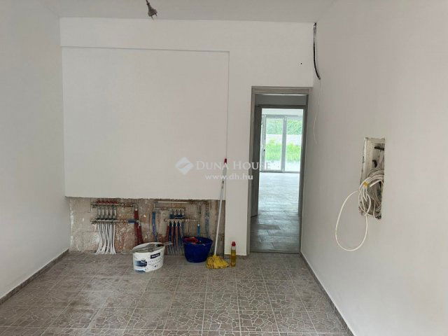 Eladó ikerház, Gödön 110 M Ft, 5 szobás / költözzbe.hu