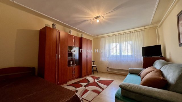 Eladó családi ház, Csopakon 115 M Ft, 2 szobás