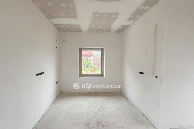 Eladó sorház, Budapesten, XVIII. kerületben 52 M Ft, 2+1 szobás