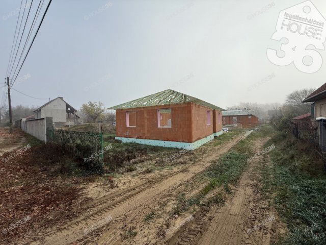 Eladó családi ház, Ballószögön 77.9 M Ft, 4 szobás