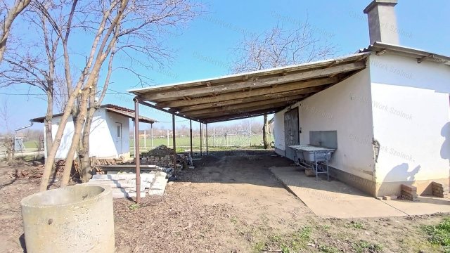 Eladó telek, Tiszaföldváron 4.5 M Ft / költözzbe.hu