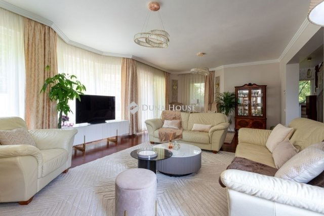 Eladó családi ház, Budapesten, II. kerületben 294.9 M Ft