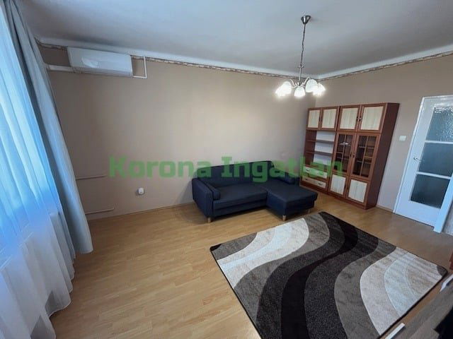 Eladó téglalakás, Nyíregyházán 45 M Ft, 2 szobás