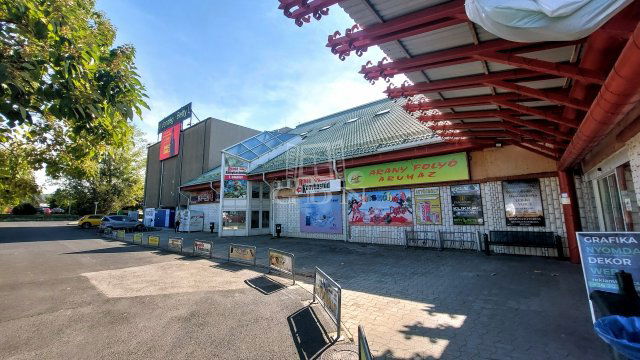 Eladó üzlethelyiség, Gyenesdiáson 13 M Ft / költözzbe.hu