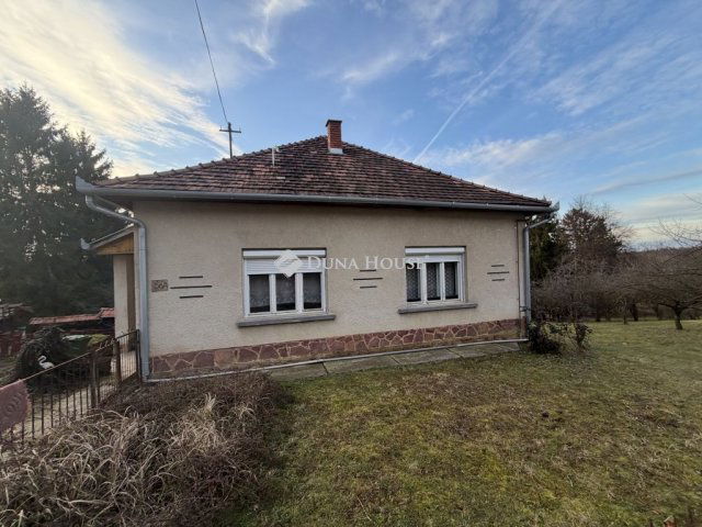 Eladó családi ház, Becsvölgyén 24 M Ft, 3 szobás