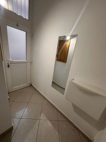 Kiadó téglalakás, albérlet, VI. kerületben, Jókai utcában