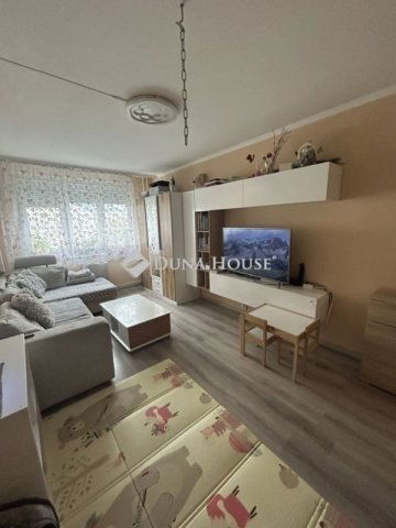 Eladó panellakás, Budapesten, III. kerületben 72.5 M Ft, 2 szobás