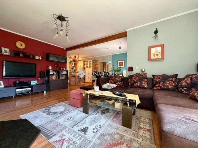 Eladó családi ház, Balatonfűzfőn 144.9 M Ft, 5 szobás