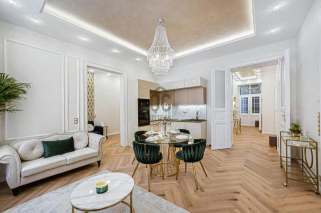 Eladó téglalakás, Budapesten, VI. kerületben 199 M Ft, 4 szobás