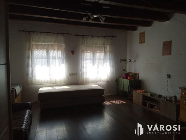 Eladó családi ház, Bükön 28.9 M Ft, 2 szobás