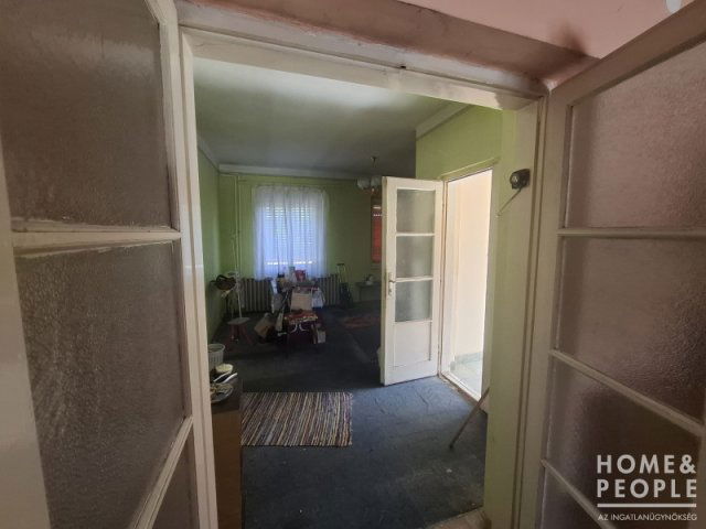 Eladó családi ház, Kisteleken 31.5 M Ft, 2 szobás