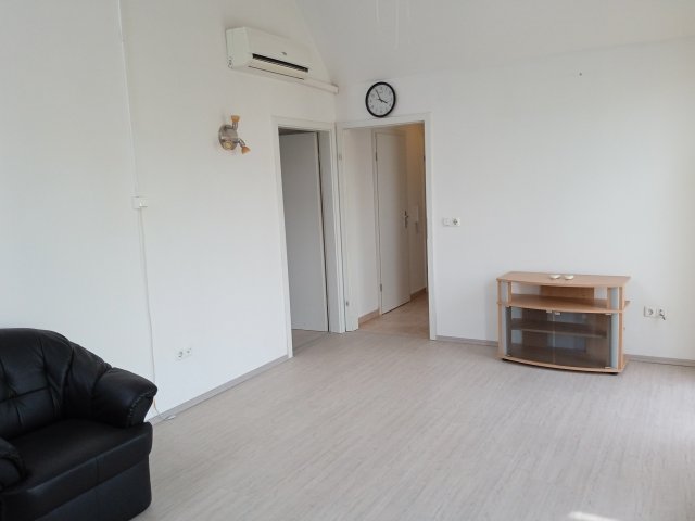 Kiadó téglalakás, albérlet, VIII. kerületben, Práter utcában