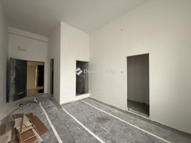 Eladó téglalakás, Budapesten, XXI. kerületben 24.5 M Ft