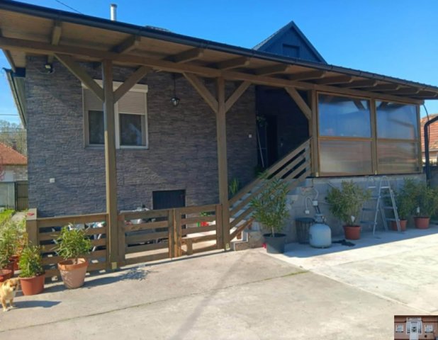 Eladó családi ház, Monoron 89.9 M Ft, 4 szobás