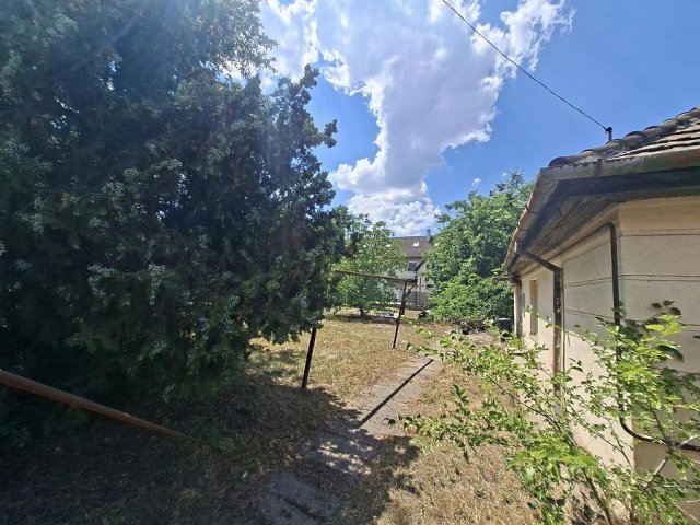 Eladó ikerház, Budapesten, X. kerületben 64.9 M Ft, 2 szobás