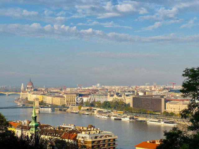 Eladó téglalakás, Budapesten, I. kerületben 364.9 M Ft, 3 szobás