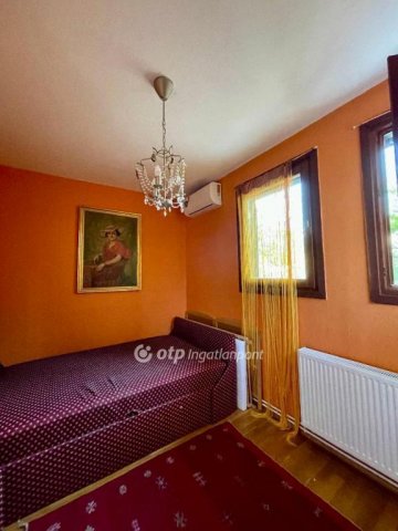 Eladó nyaraló, Balatonakarattyán 154 M Ft, 5+1 szobás