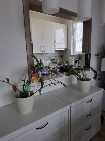 Eladó panellakás, Budapesten, XIV. kerületben 72 M Ft, 1+1 szobás