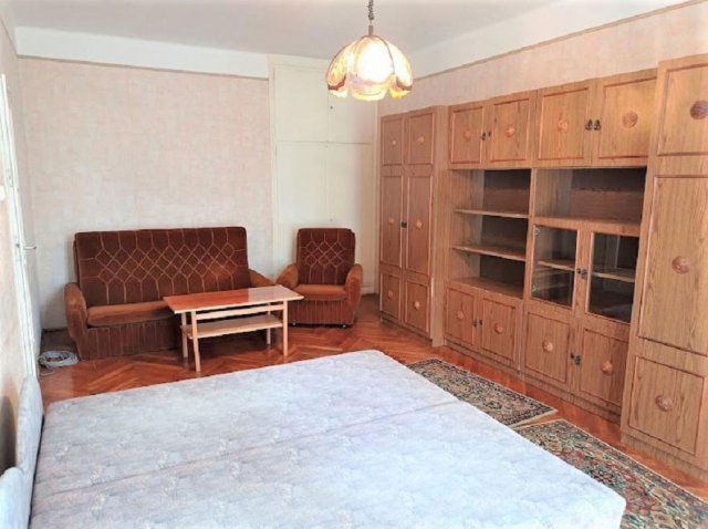 Kiadó téglalakás, albérlet, Debrecenben 180 E Ft / hó