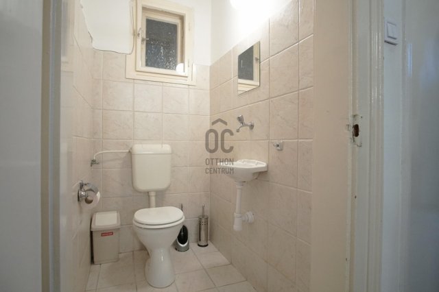 Eladó téglalakás, Budapesten, V. kerületben 124.9 M Ft, 3 szobás