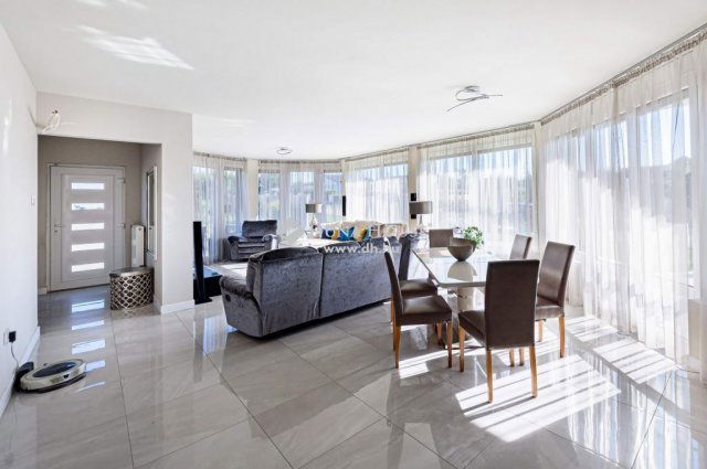 Eladó ikerház, Pécelen 349 M Ft, 11 szobás