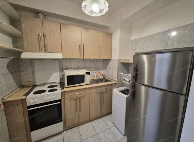 Eladó téglalakás, Tatabányán 32.5 M Ft, 1 szobás