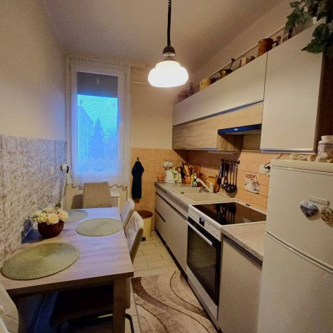 Eladó téglalakás, Bátonyterenyén, Ózdi úton 19.49 M Ft