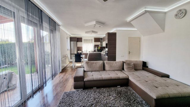 Eladó ikerház, Nyíregyházán 74.9 M Ft, 3+1 szobás