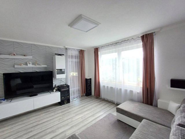 Eladó téglalakás, Salgótarjánban, Déryné úton 15.99 M Ft