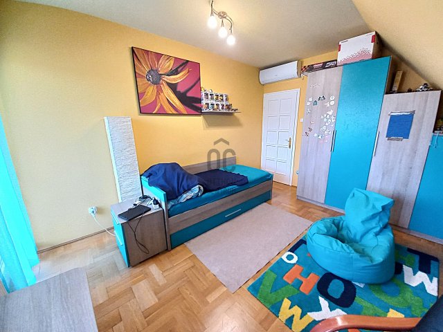 Eladó családi ház, Debrecenben 155 M Ft, 5 szobás