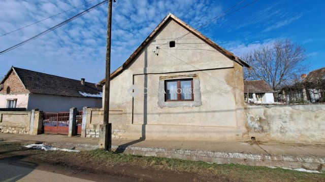 Eladó családi ház, Beremenden 10.9 M Ft, 5 szobás