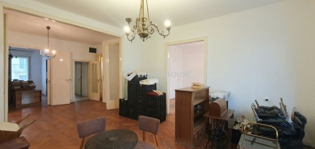 Eladó téglalakás, Budapesten, VI. kerületben 155 M Ft, 3 szobás