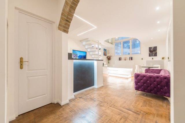 Kiadó téglalakás, albérlet, V. kerületben, Nádor utcában