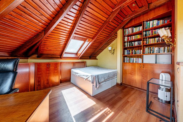 Eladó családi ház, Budapesten, II. kerületben 565.6 M Ft
