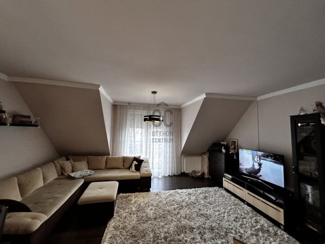Eladó téglalakás, Debrecenben 95 M Ft, 4 szobás