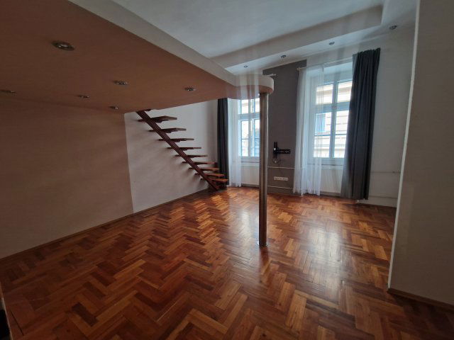 Eladó téglalakás, Budapesten, VI. kerületben 77.9 M Ft, 2 szobás