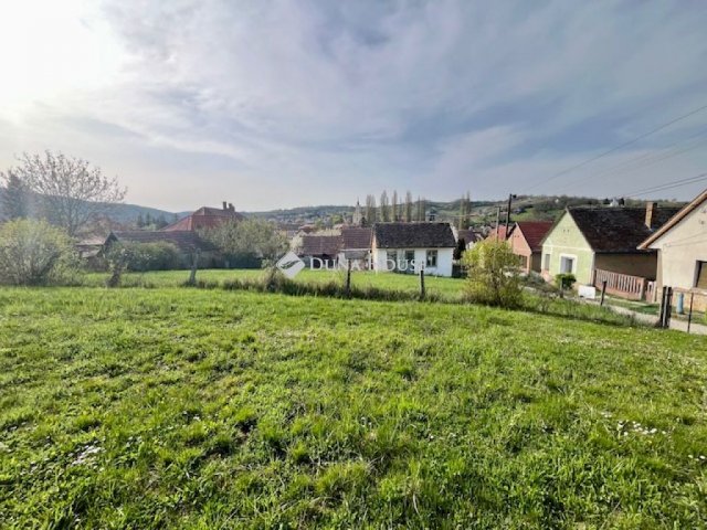 Eladó telek, Mecseknádasdon, Erkel Ferenc utcában 3.99 M Ft