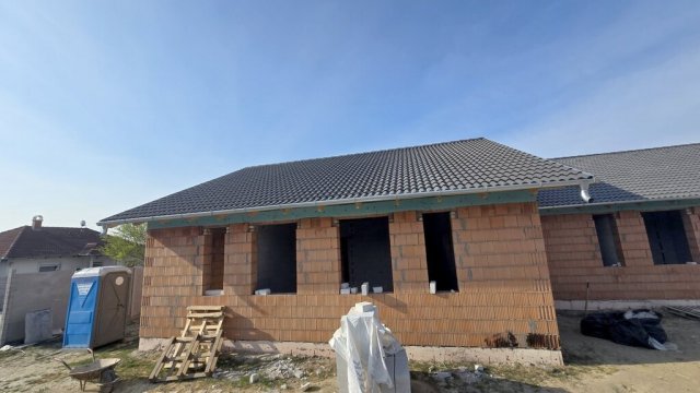 Eladó sorház, Dunaharasztin 99.99 M Ft, 4 szobás