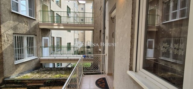 Kiadó téglalakás, albérlet, Pécsett 220 E Ft / hó, 3 szobás
