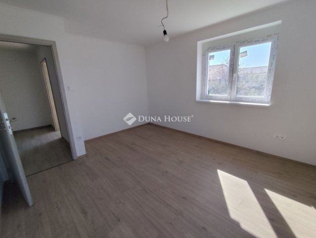 Eladó ikerház, Budapesten, XVIII. kerületben 154.99 M Ft