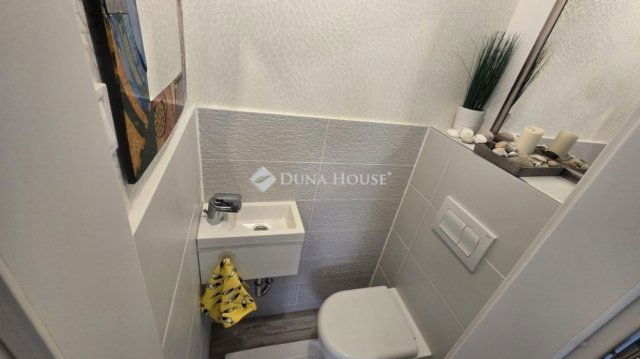 Eladó téglalakás, Budapesten, II. kerületben 130 M Ft, 3 szobás