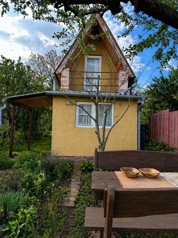 Eladó nyaraló, Komlón, Temető dűlőn 12.5 M Ft, 1 szobás